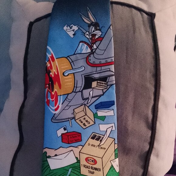 VINTAGE Buggs Bunny Air Mail Tie - Picture 1 of 2